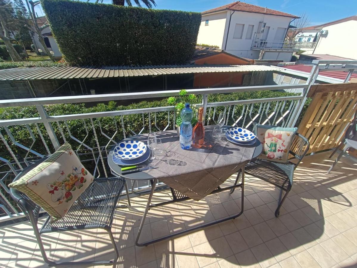 Le Palme 98 "Casa Vacanze" Lido di Camaiore Exterior photo